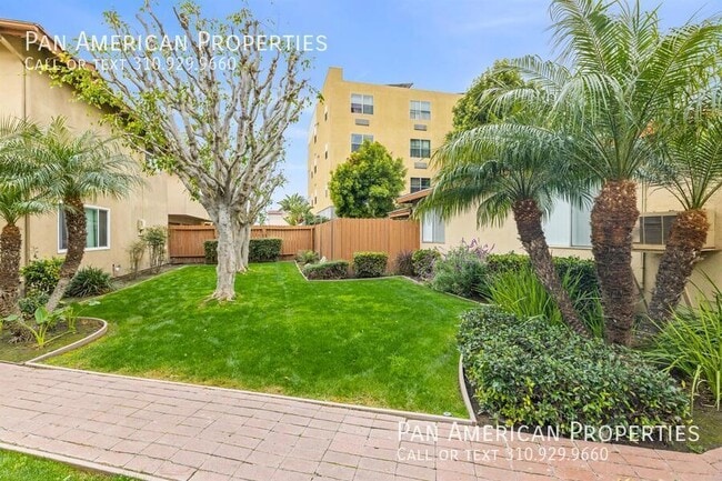 Photo - 15443 Van Buren St House