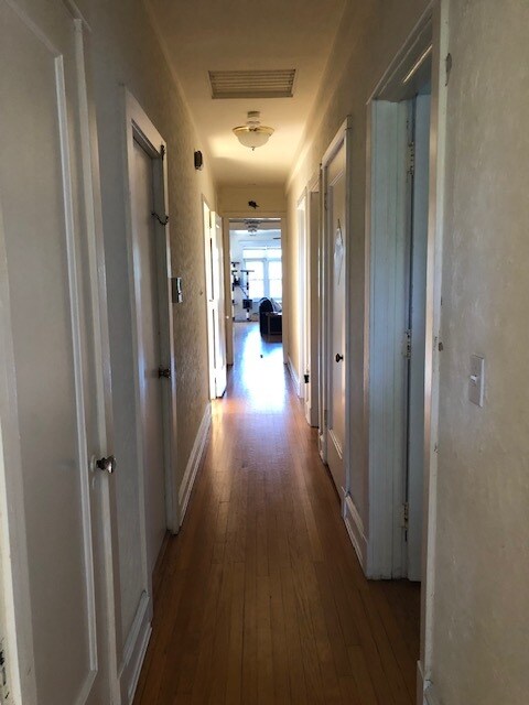 Foto del edificio - 5847 N Kenmore Ave