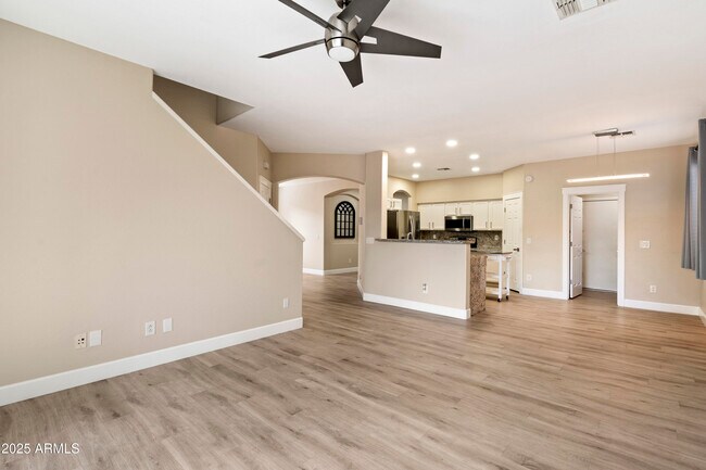 Foto del edificio - 42130 N 44th Dr