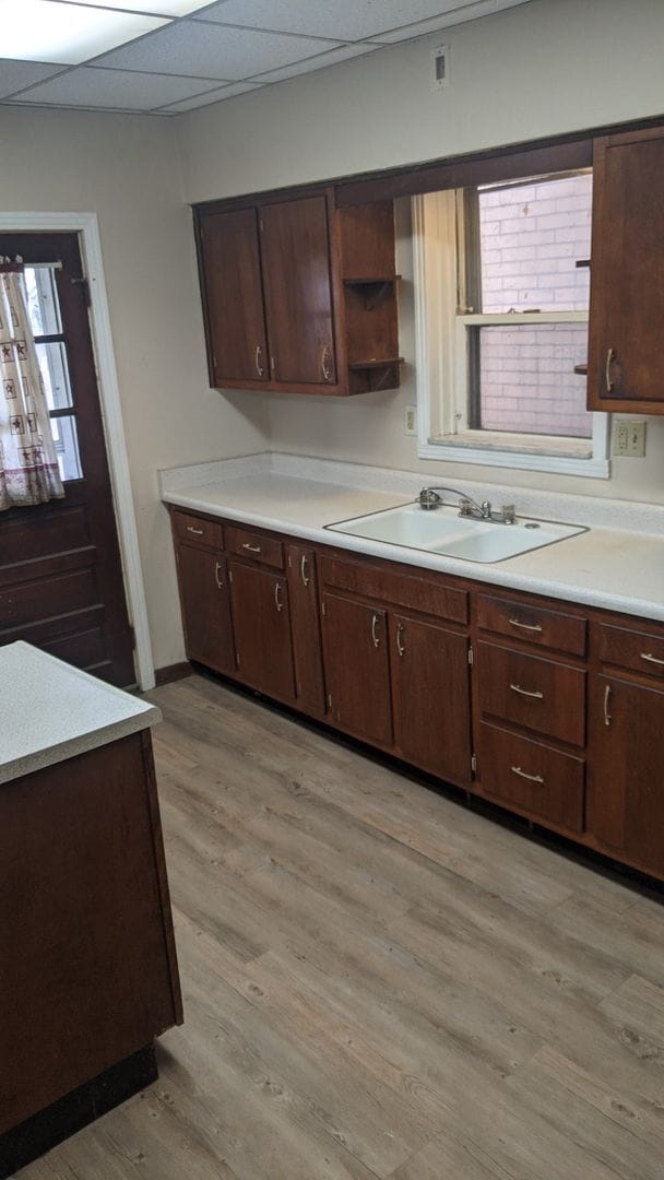 Building Photo - Updated 3br house!