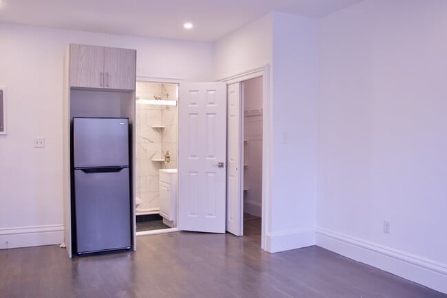Foto del edificio - 225 Newbury St