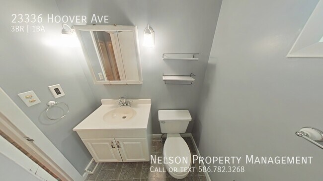 Foto del edificio - 23336 Hoover Ave