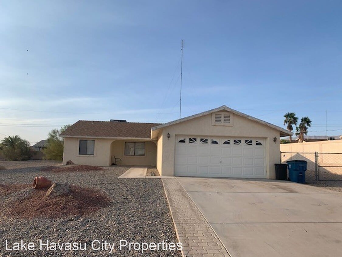 3 Br 2 Bath House 3915 Highlander Ave House For Rent In Lake Havasu City Az Apartments Com