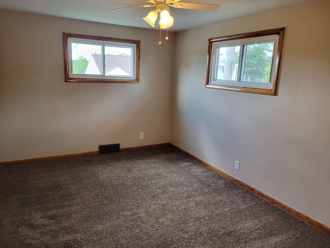 Bedroom - 125 29th St NE