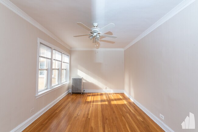 Foto del edificio - 4040 N Mozart St