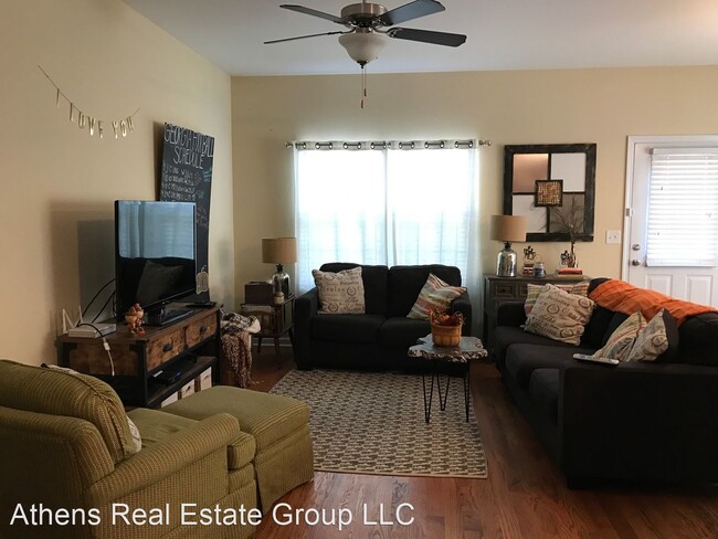 Foto del edificio - 4 br, 4 bath House - 2200 S Milledge Avenue