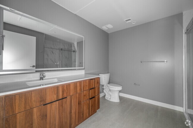 1 habitación, 1 baño - 715 pies cuadrados - Baño - Villas at Valley Glen