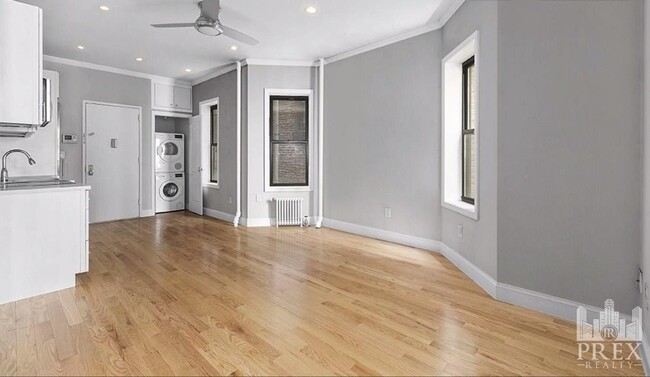 Building Photo - 168 East 82nd Street