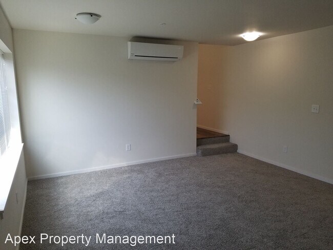 Foto del edificio - 4 br, 4 bath Apartment - 2305 DOUGLAS AVE