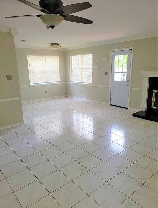 Foto del edificio - 411 Whitehouse Dr