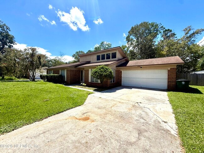 Building Photo - 12744 Burning Tree Ln W