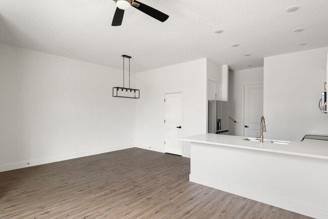 Building Photo - 437 Braddock Ave
