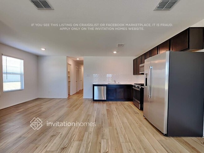 Building Photo - 3205 Crestone Dr