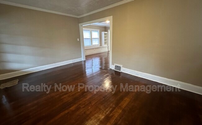 Building Photo - 3346 Desota Ave