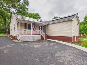 Building Photo - 1518 Ethridge Dr