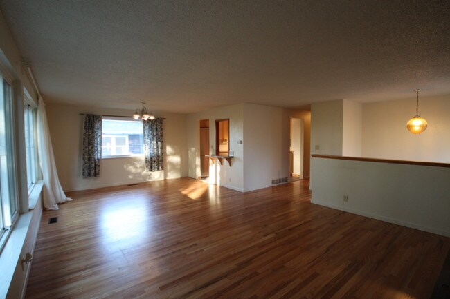 Foto del edificio - 14735 Bethel Ln SW