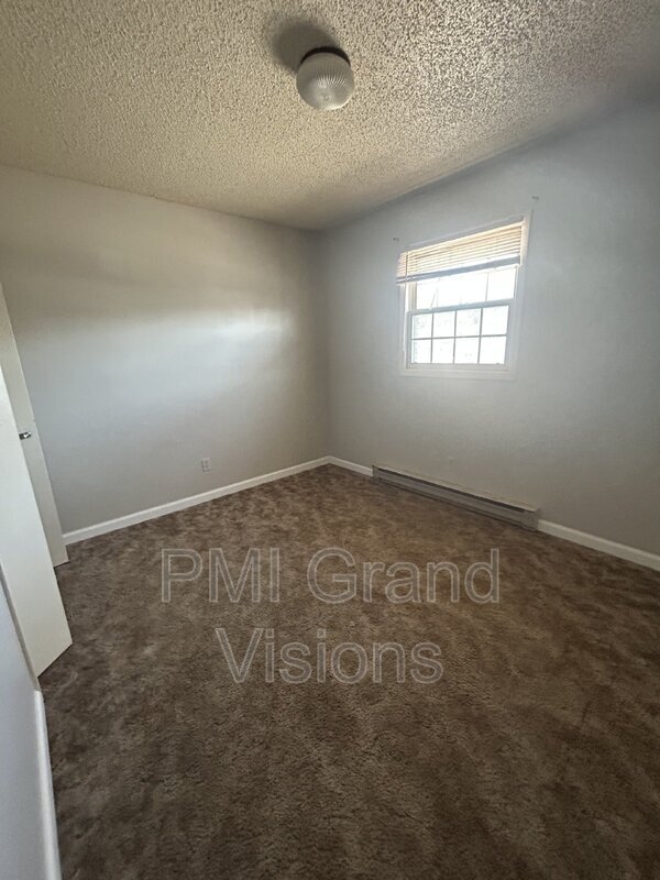 Foto del edificio - 24 W Buchanan Ave