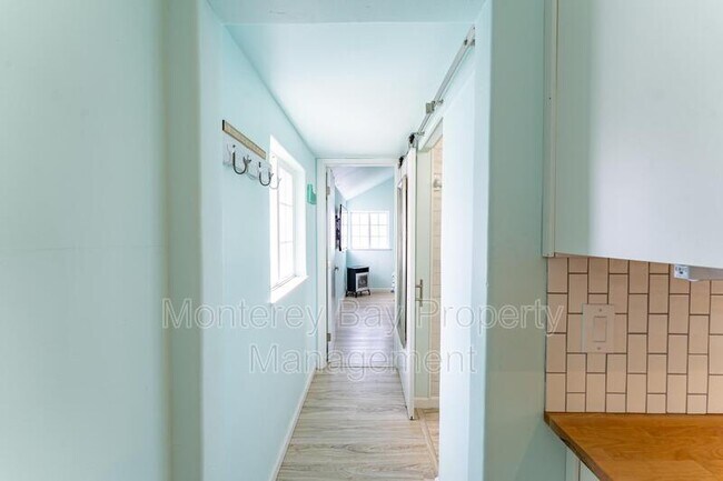 Foto del edificio - 1673 Hilton St