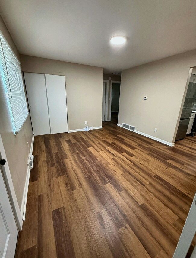 Foto del edificio - 1324 Kent St