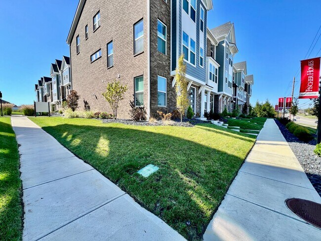 Foto del edificio - Stunning Executive Townhome Liberty Twp
