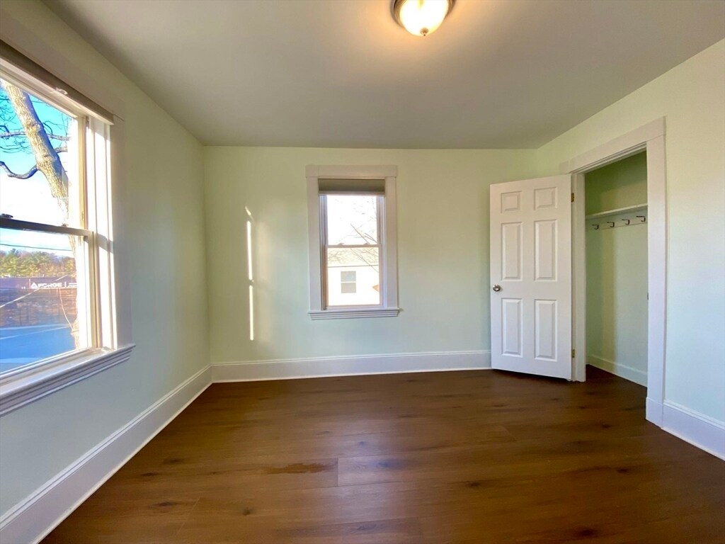 Foto principal - 82 Crescent St