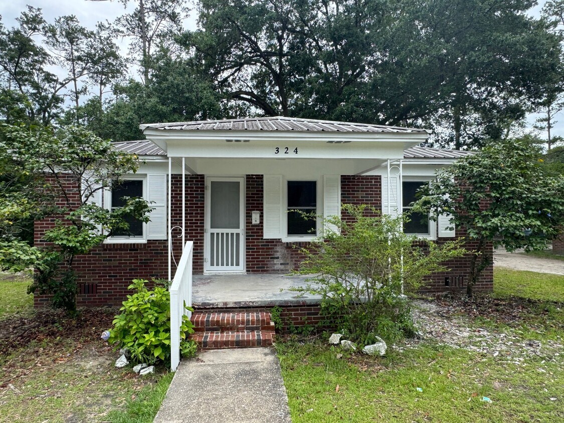 Foto principal - 324 Hill St