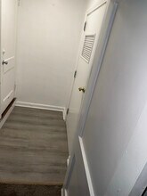 Building Photo - 240 E Avon Rd