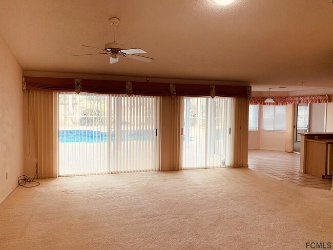 Building Photo - 156 Westhampton Dr