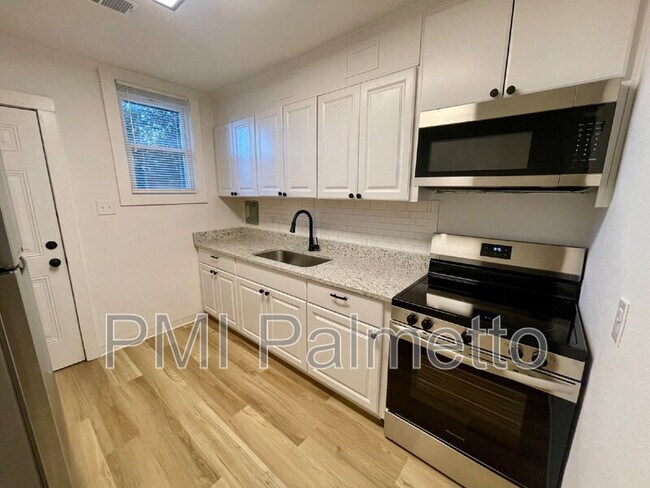 Foto del edificio - 2205 Harper St