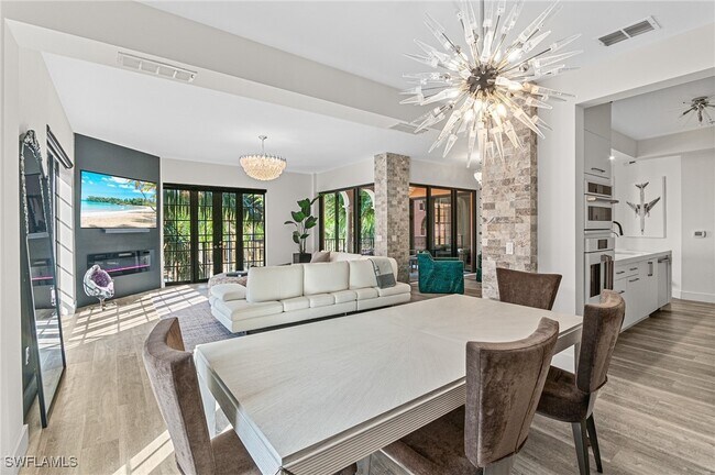 Foto del edificio - 8010 Via Sardinia St