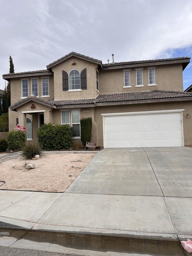 Primary Photo - 3406 Club Rancho Dr