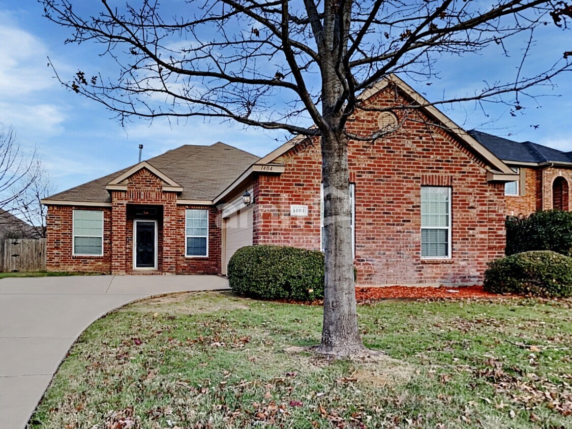 Primary Photo - 1404 Blue Gill Ln