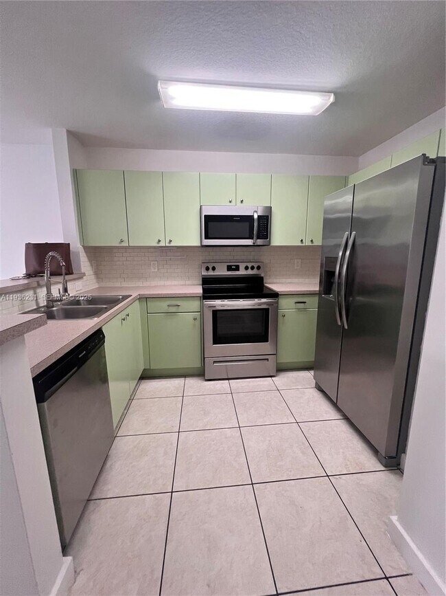 Foto del edificio - 20613 SW 93rd Ave