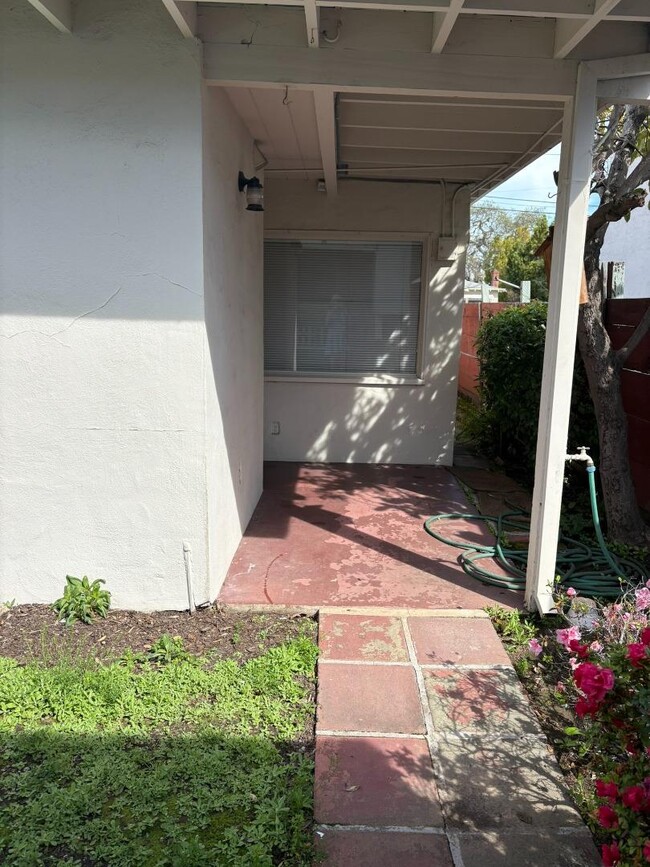 Foto del edificio - 2122 Williams St