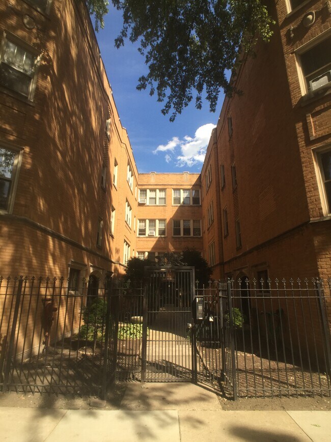 Building Photo - 4601 N Campbell Ave