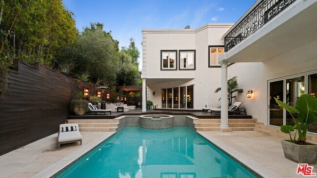 Foto del edificio - 1404 Dawnridge Dr