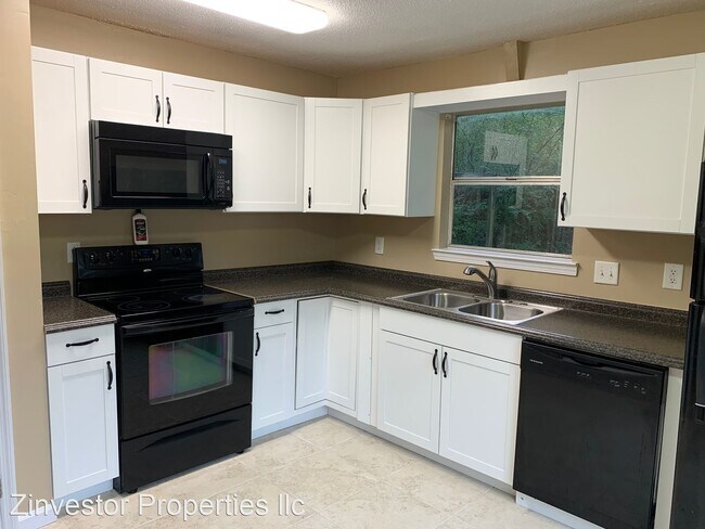 Building Photo - 3 br, 2 bath House - 1806 Valley Run Circle