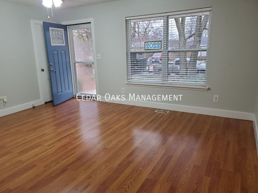 Photo - 2202 Dogwood Pl-