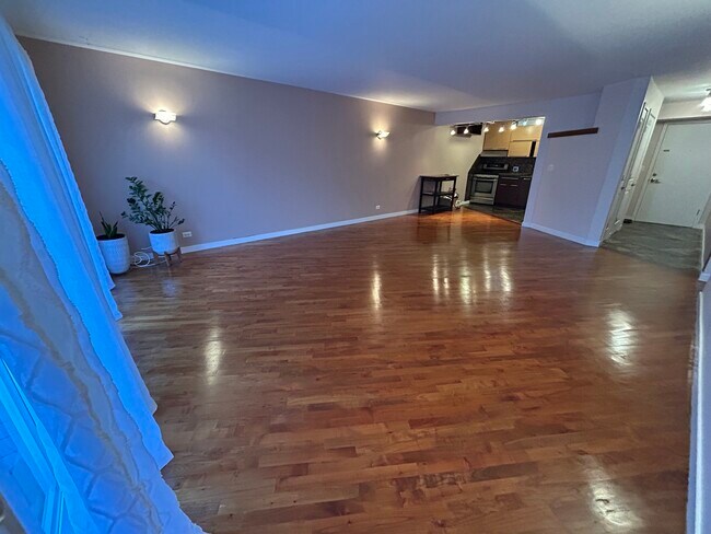 Foto del edificio - 5400 Carriageway Dr