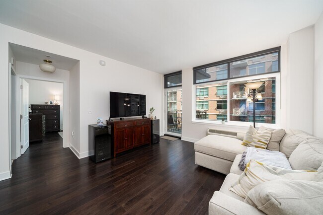 Foto del edificio - 1450 Washington St