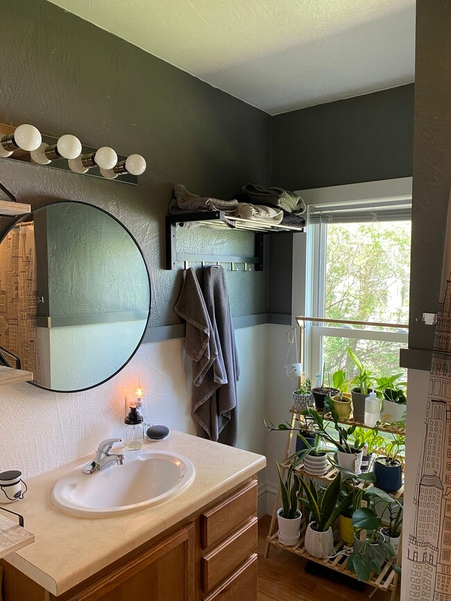 Bathroom - 410 Dakota St