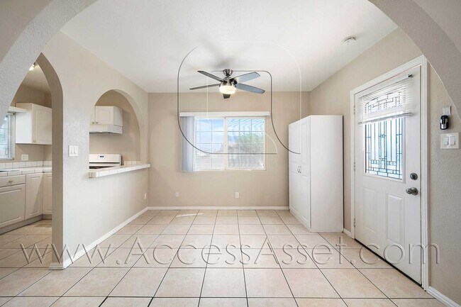 Foto del edificio - Beautiful 2 Bed/2 Bath single-family Home ...
