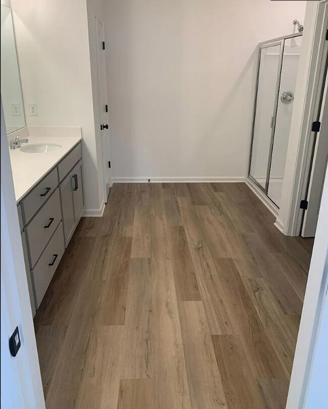 Foto del edificio - Brand-New 3-Bedroom Townhome for Rent in K...