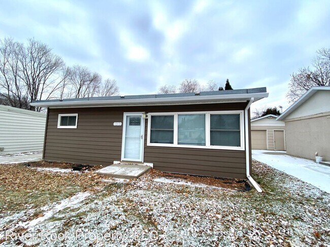 Foto del edificio - 2 br, 1 bath House - 1313 12th St N