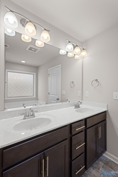 Building Photo - 338 Fenrose Dr