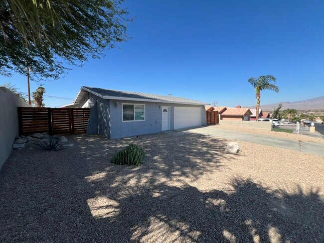 Building Photo - 66115 Avenida Cadena