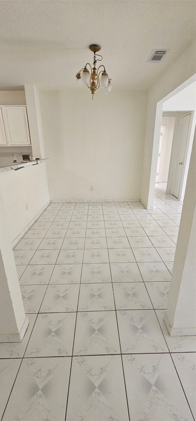 Building Photo - 10943 Bradford Way Dr