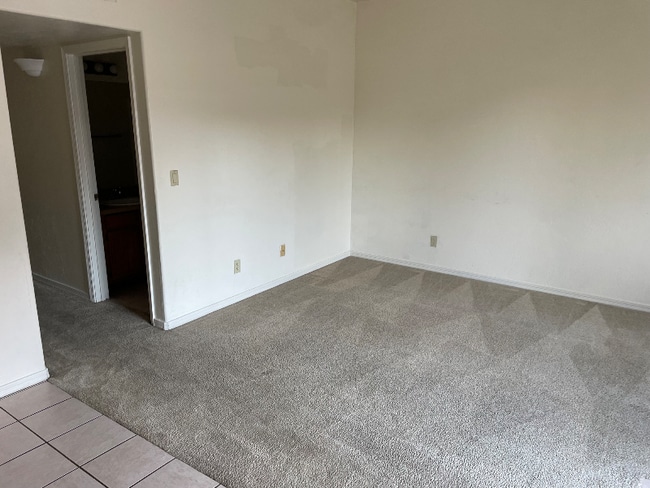 Foto del edificio - 2536 N Corinthian Garden Dr