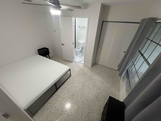 Foto del edificio - 10920 N 29th St