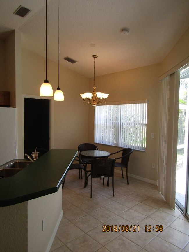 Building Photo - 5863 McKinley Rd